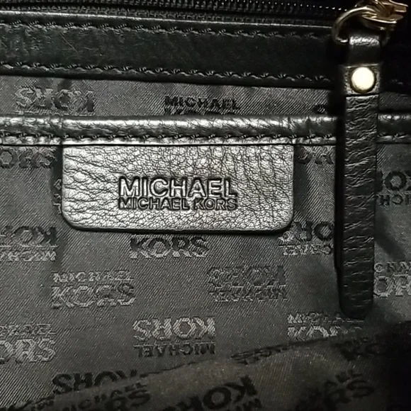 Michael kors pebble Leather shoulder bag - Picture 9 of 11